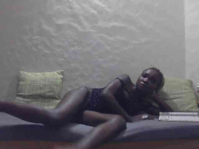 EbonyPrincess webcam