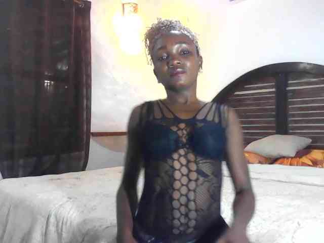 EbonyPrincess webcam