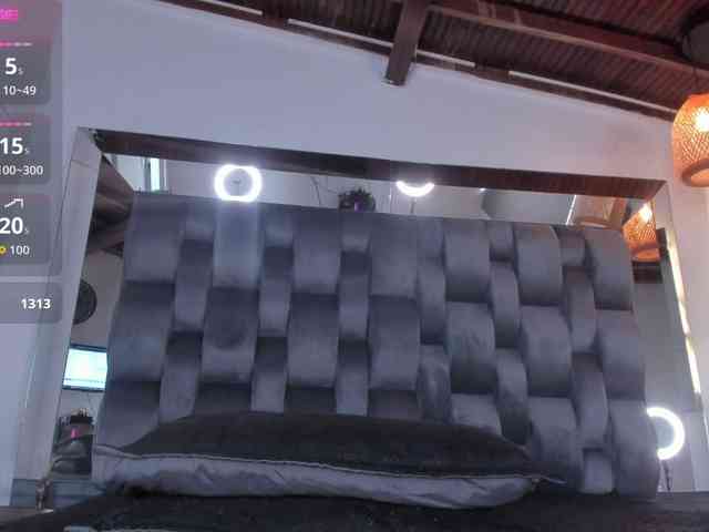 alessa-wells webcam