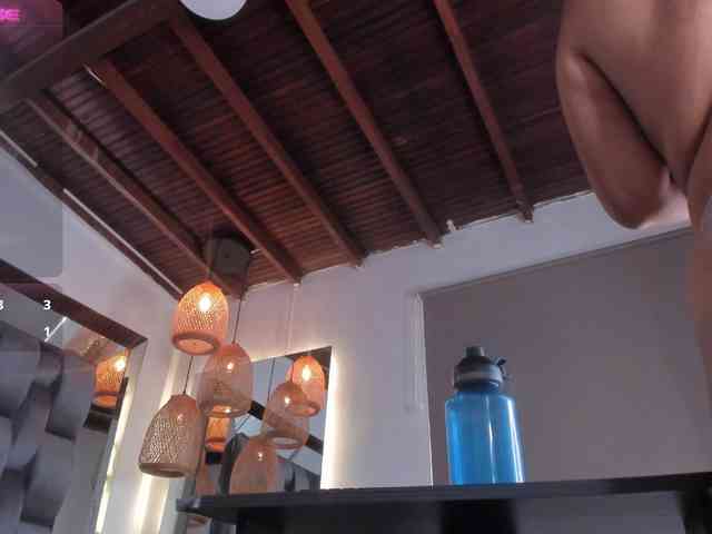 alessa-wells webcam