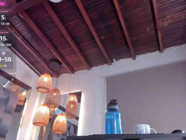 alessa-wells webcam