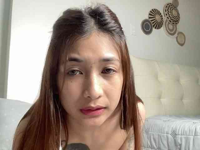AdoreDior webcam