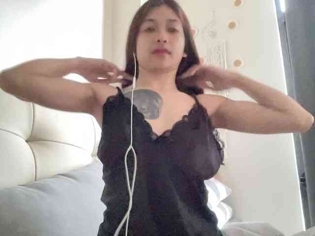 AdoreDior webcam