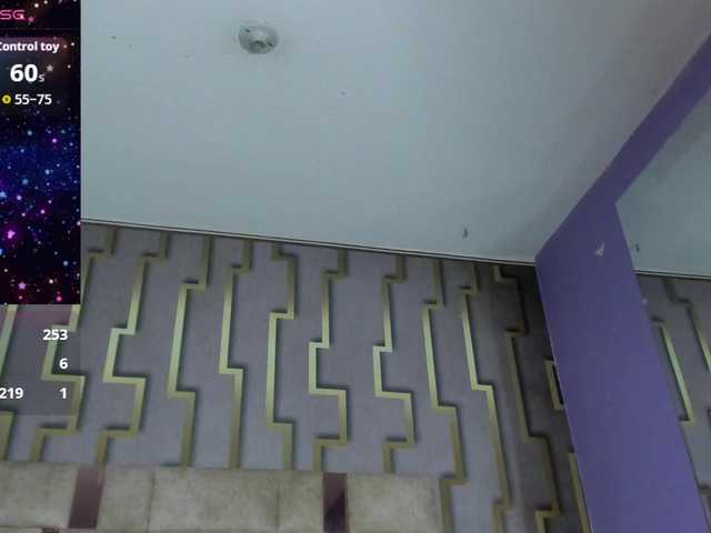 luna-maison live cam on BongaCams