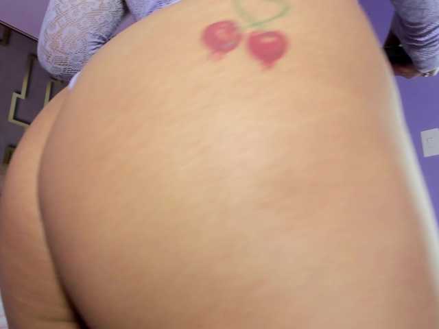 luna-maison live cam on BongaCams