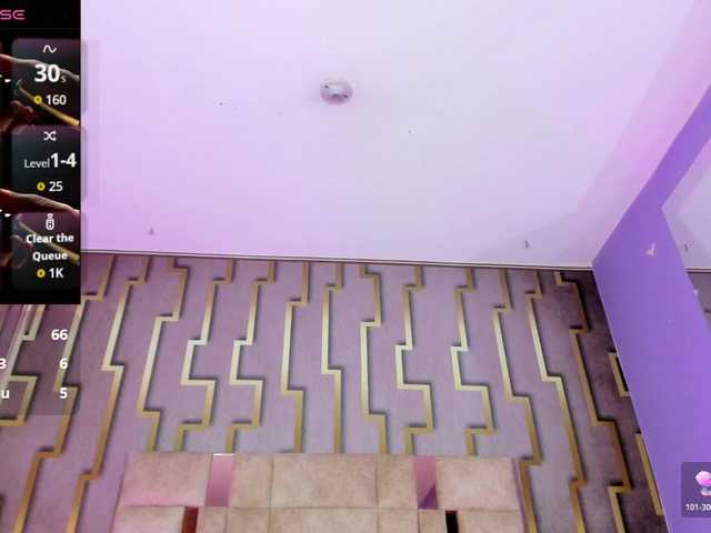 luna-maison live cam on BongaCams