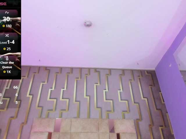 luna-maison live cam on BongaCams