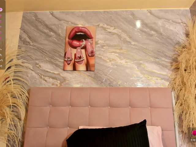 victoria-keyy live cam on BongaCams