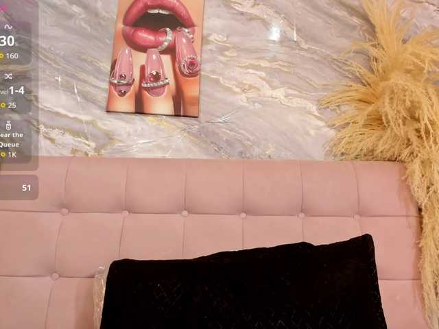 victoria-keyy live cam on BongaCams