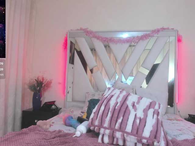 victoria-keyy live webcam show