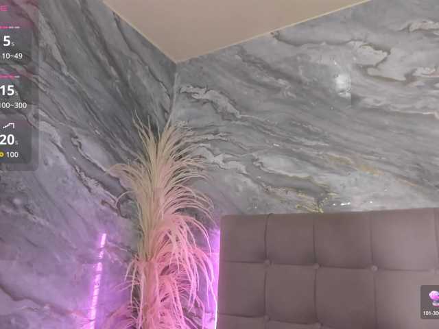 victoria-keyy live cam on BongaCams