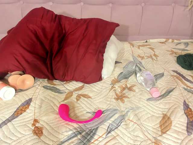 victoria-keyy live cam on BongaCams