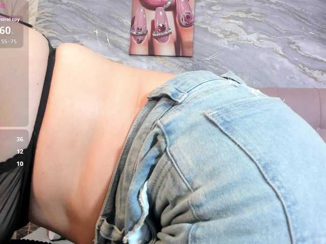 victoria-keyy live cam on BongaCams