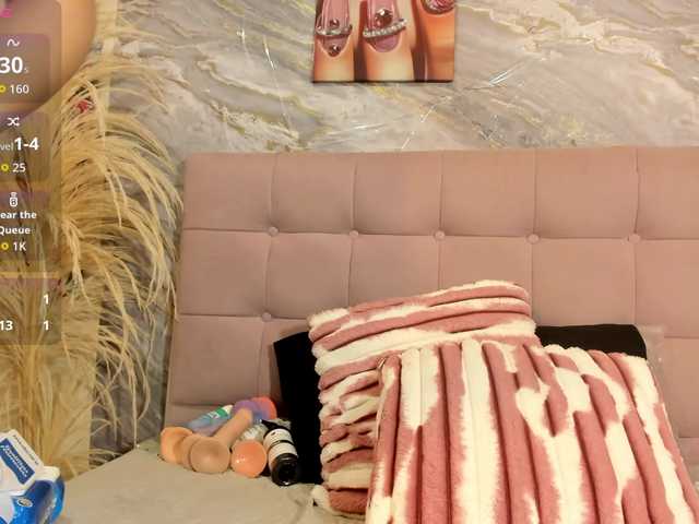 victoria-keyy live cam on BongaCams