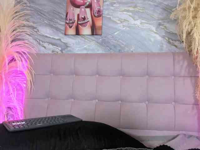 victoria-keyy webcam
