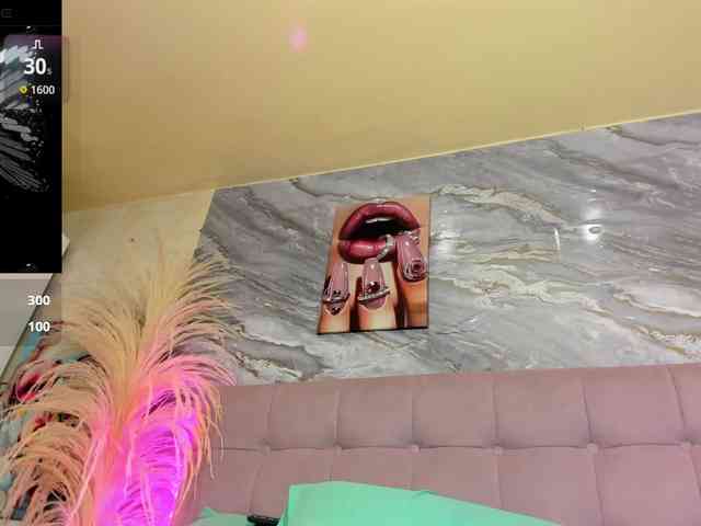 victoria-keyy webcam
