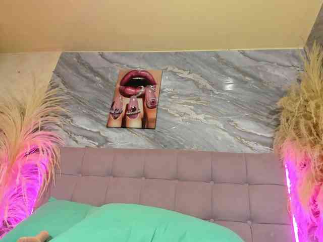 victoria-keyy webcam