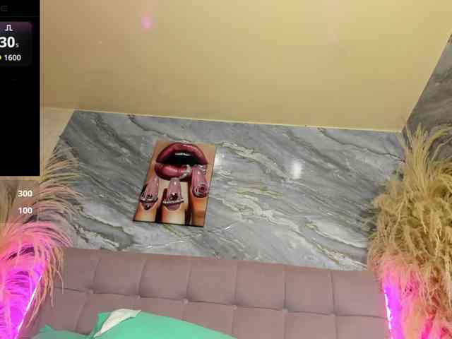 victoria-keyy webcam