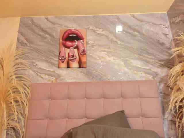 victoria-keyy webcam