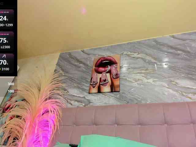 victoria-keyy webcam