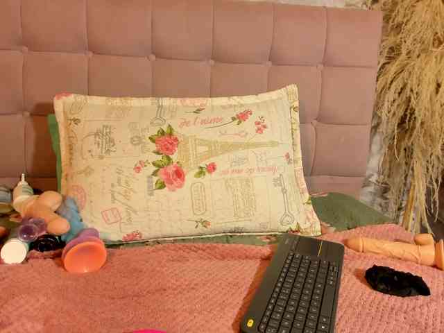 victoria-keyy webcam