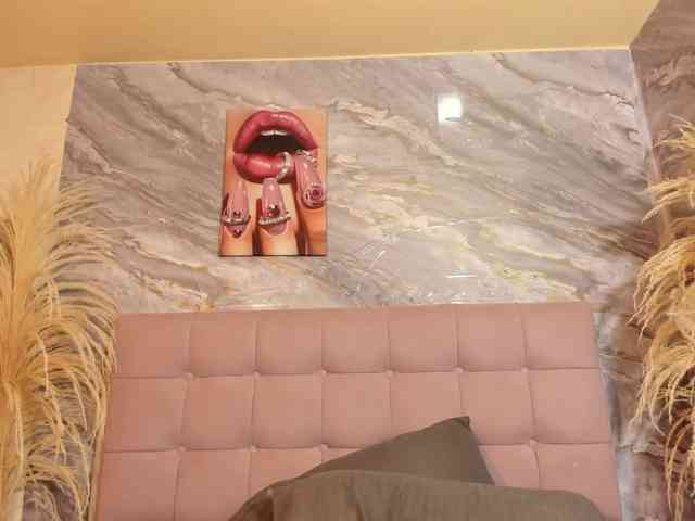 victoria-keyy webcam