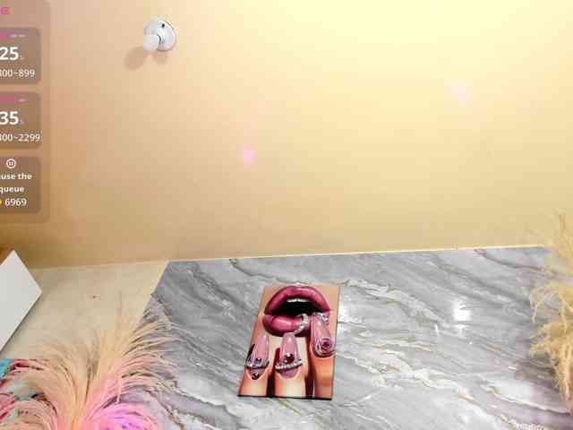 victoria-keyy webcam