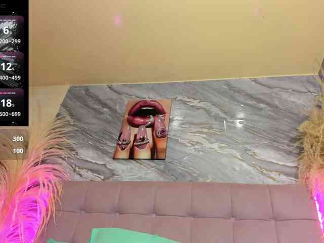victoria-keyy webcam