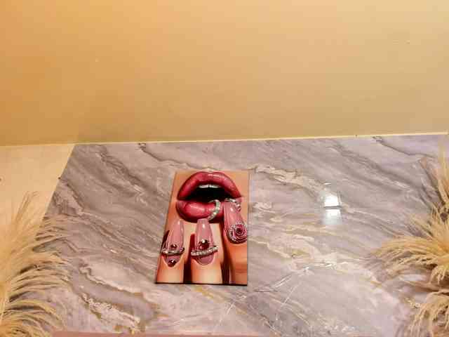 victoria-keyy webcam