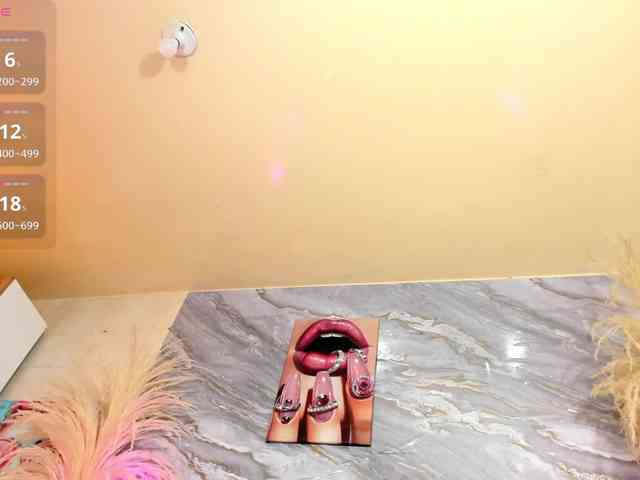 victoria-keyy webcam