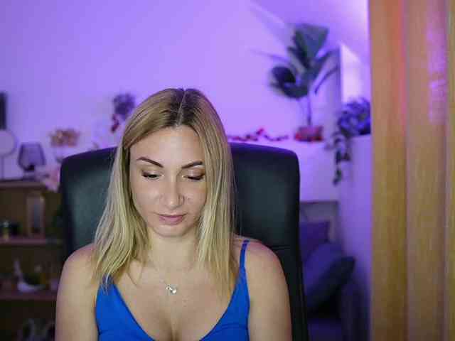 Cumwithsarah webcam