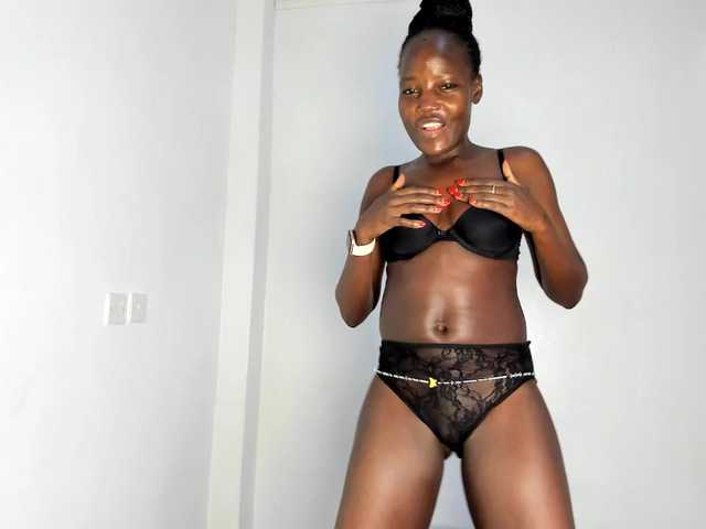 Lisareed3 live cam on BongaCams