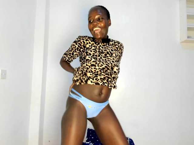 Lisareed3 live cam on BongaCams
