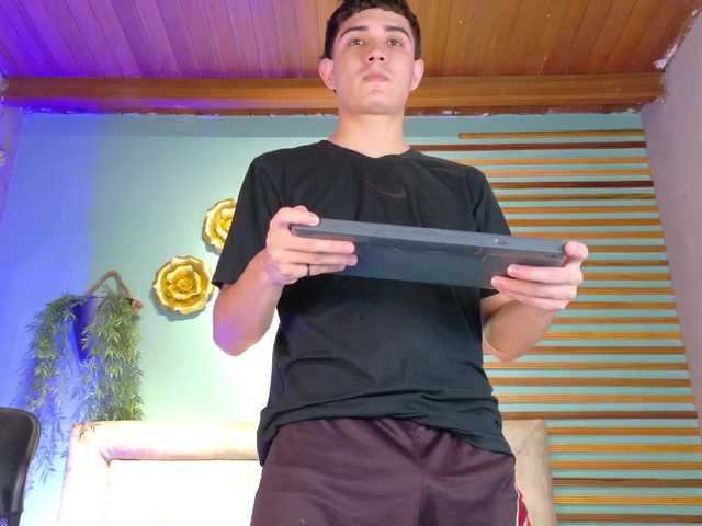 aalejo-gray