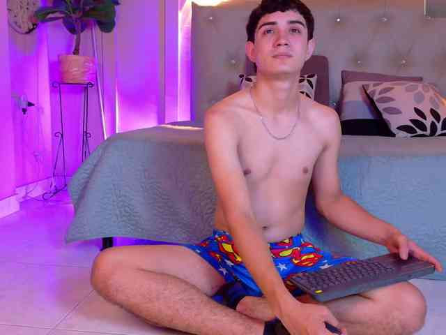 aalejo-gray Sex Cam Show