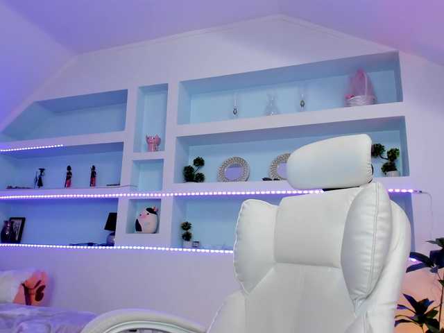 TouchMyTattoo live cam on BongaCams