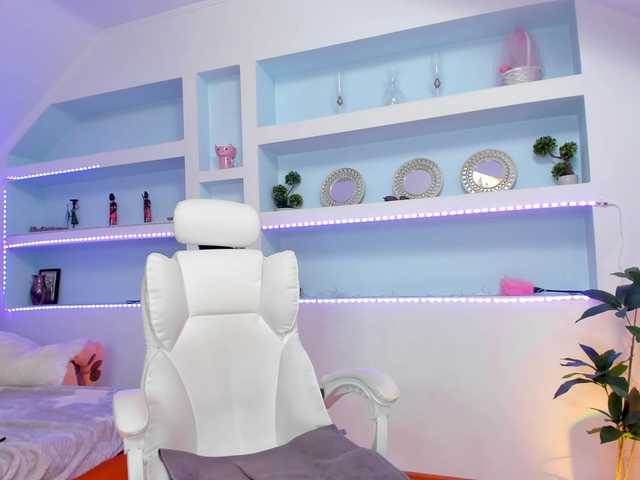 TouchMyTattoo live cam on BongaCams