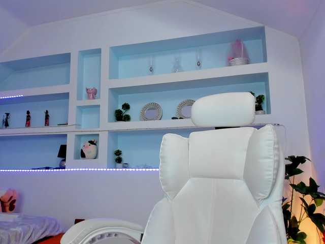 TouchMyTattoo live cam on BongaCams