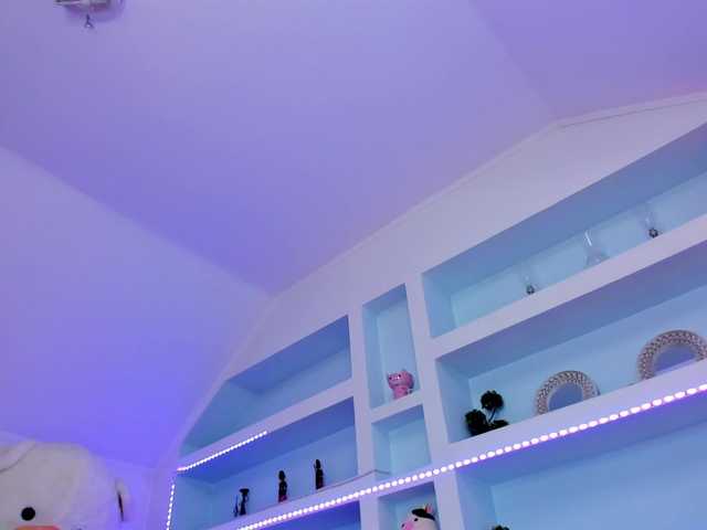 TouchMyTattoo live webcam show