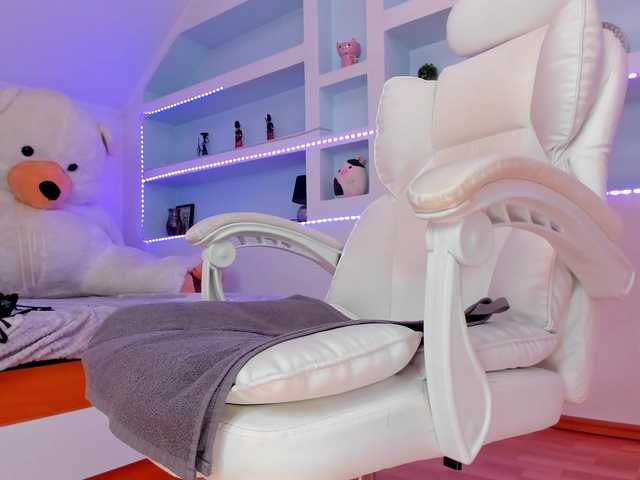 TouchMyTattoo live cam on BongaCams