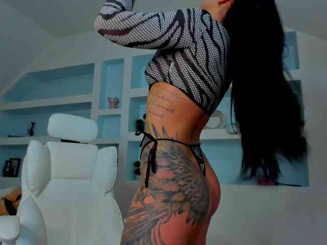 TouchMyTattoo webcam