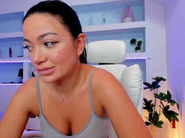 TouchMyTattoo webcam
