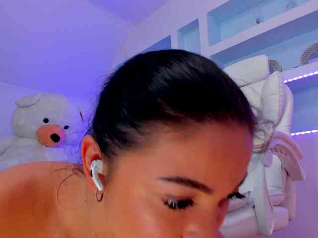 TouchMyTattoo webcam