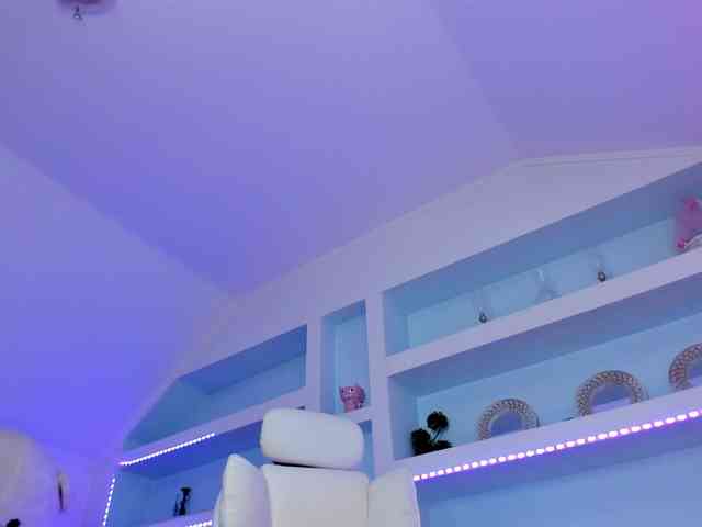 TouchMyTattoo webcam