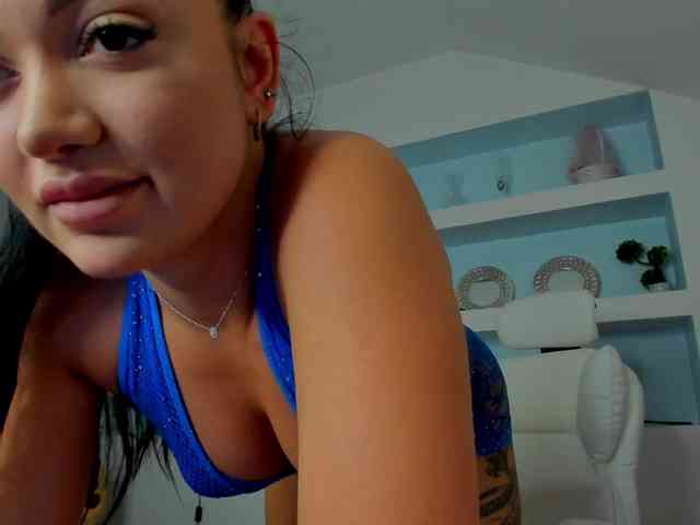 TouchMyTattoo webcam