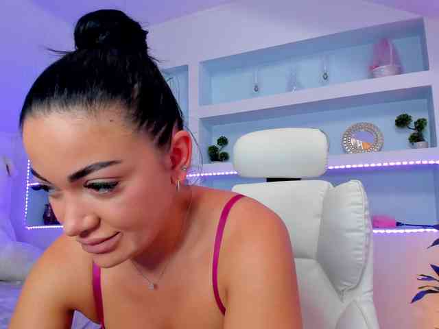 TouchMyTattoo webcam