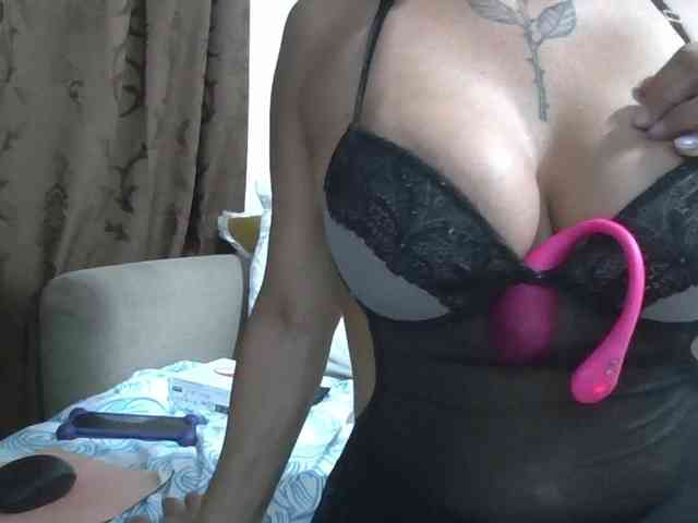 Modelo: titiasafadinha