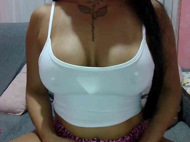 Modelo: titiasafadinha