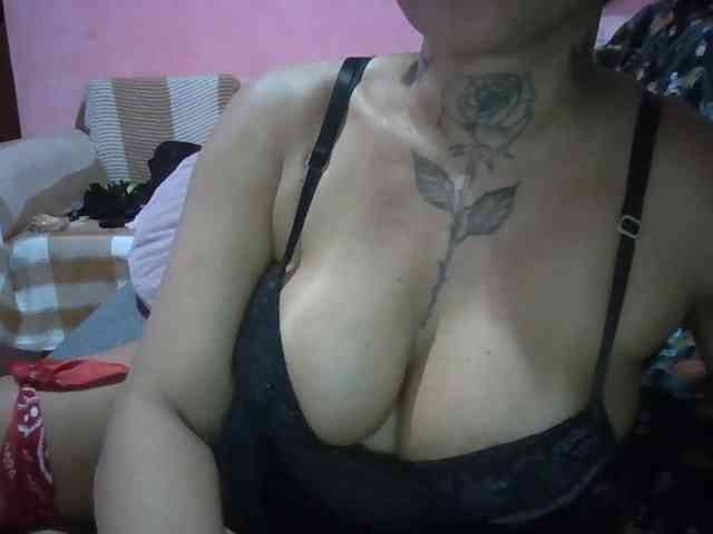 Modelo: titiasafadinha
