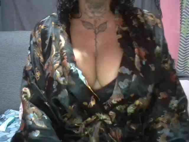 titiasafadinha webcam